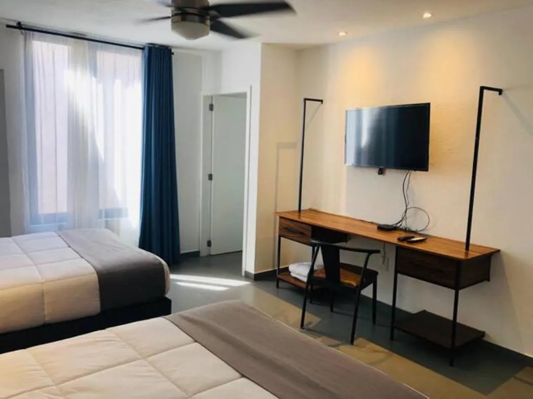 Aparthotel Urban Gran Plaza Zapopan 0*,  México