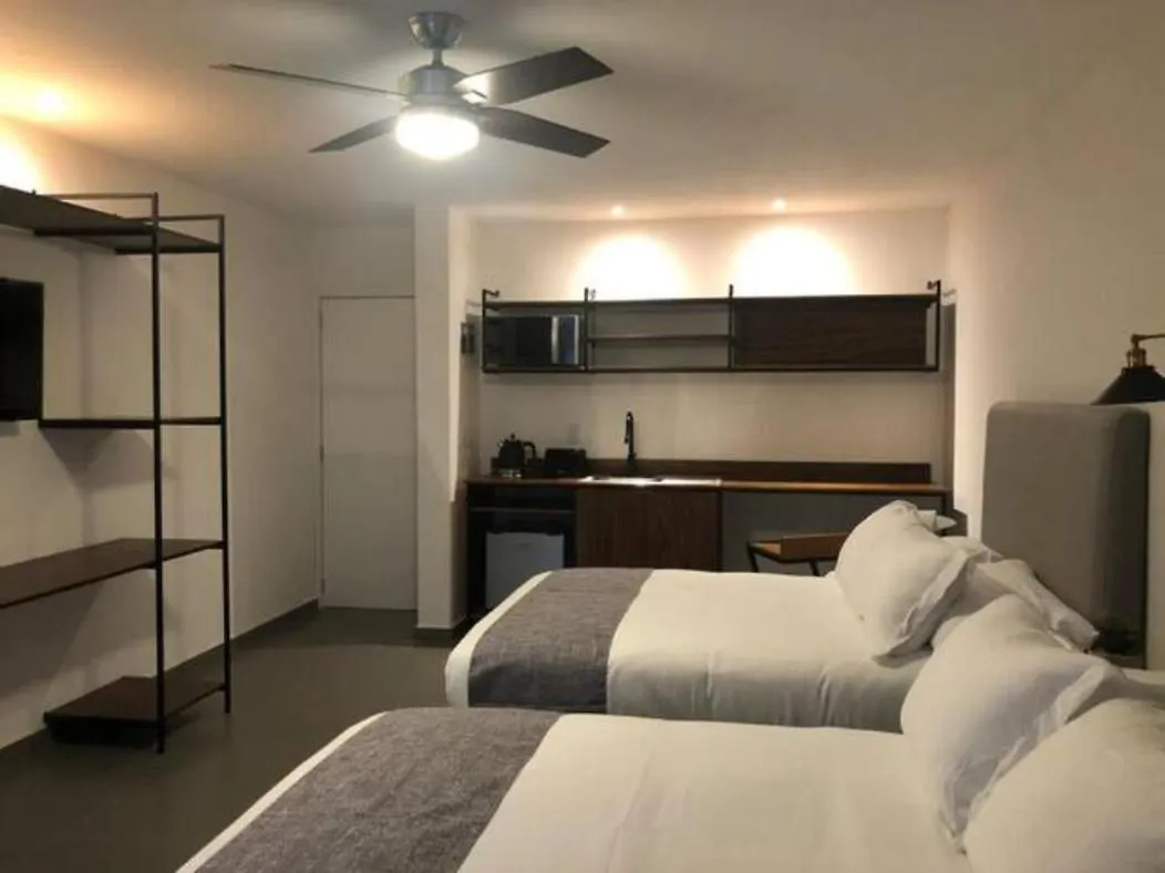 Aparthotel Urban Gran Plaza Zapopan